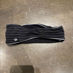 Lululemon reversible ear warmer/headband
